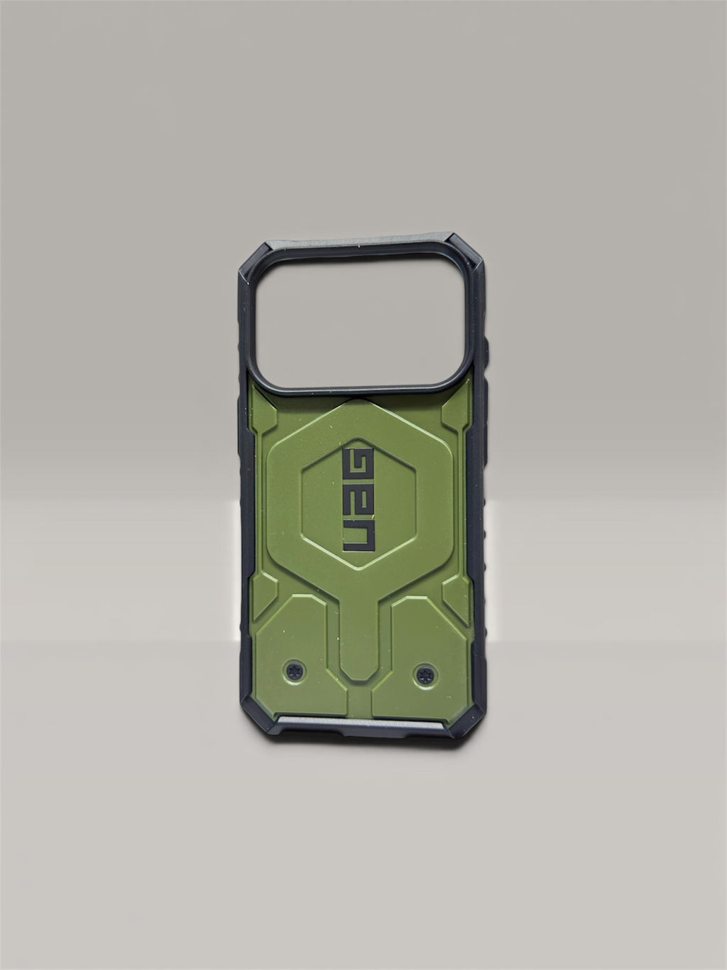 Urban Armor Gear UAG Pathfinder Clear Magnetic Compatible, Rugged Shockproof Anti-Slip Military Grade Protective Case/Cover Designed for iPhone 17 Pro (2025) - Olive Green
